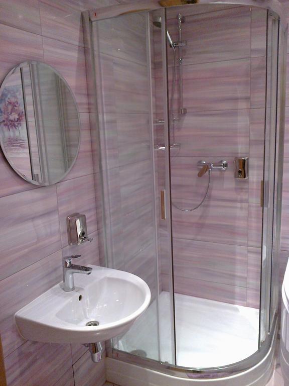 Apartment At Komsomolska 52А Ντνιπροπετρόφσκ Εξωτερικό φωτογραφία